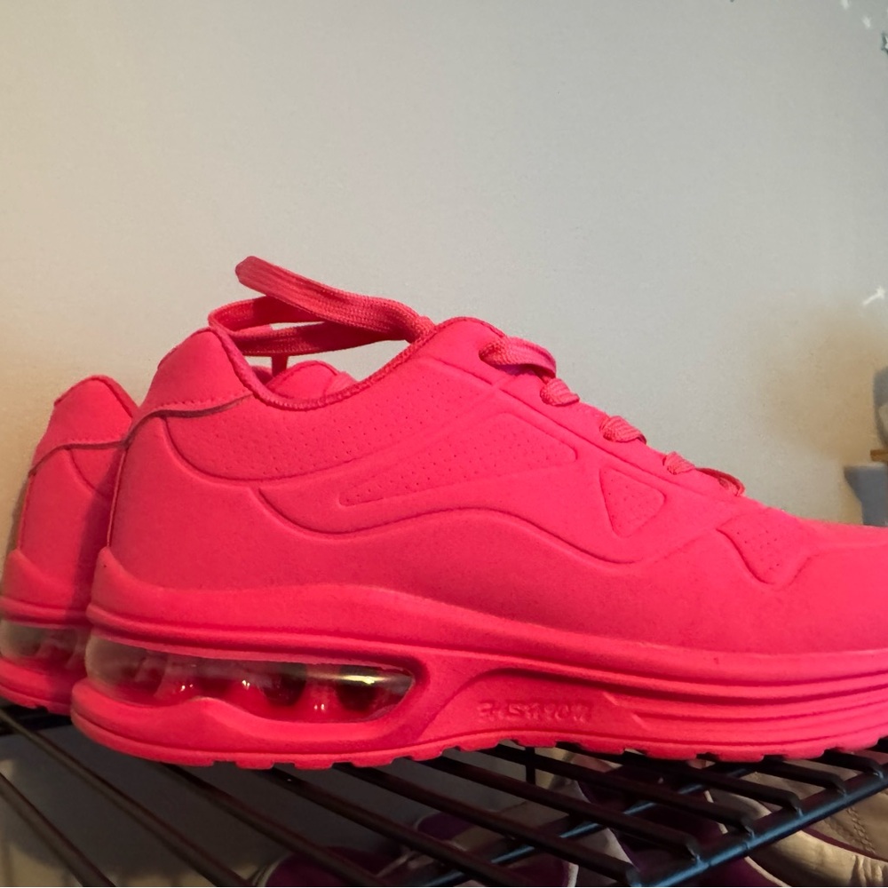 Women's Pink Sneakers